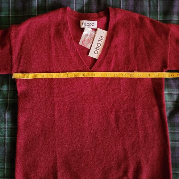 FILORO Cashmere V-Neck Sweater, Merlot, Size XS, NWT - Picture 8 of 16